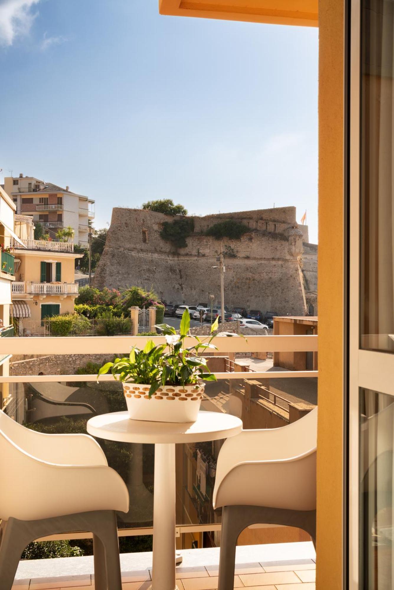 Hotel Careni Villa Italia Финале Лигуре Экстерьер фото